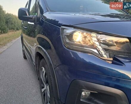 Синий Пежо Rifter, объемом двигателя 0 л и пробегом 23 тыс. км за 21000 $, фото 16 на Automoto.ua