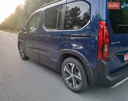 Синий Пежо Rifter, объемом двигателя 0 л и пробегом 23 тыс. км за 21000 $, фото 1 на Automoto.ua