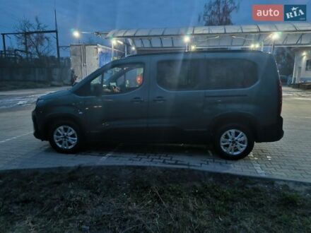 Синий Пежо Rifter, объемом двигателя 1.5 л и пробегом 3 тыс. км за 30000 $, фото 1 на Automoto.ua