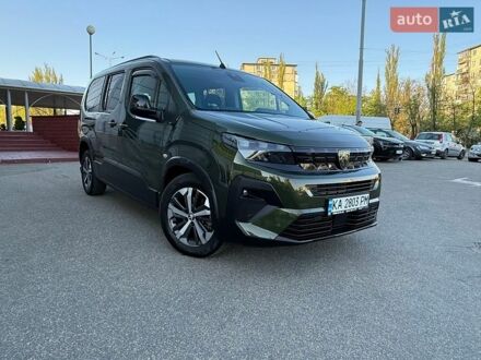 Зеленый Пежо Rifter, объемом двигателя 1.5 л и пробегом 18 тыс. км за 32500 $, фото 1 на Automoto.ua