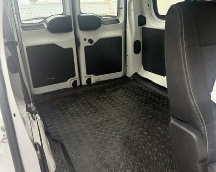 Белый Пежо Traveller, объемом двигателя 2 л и пробегом 151 тыс. км за 23800 $, фото 10 на Automoto.ua