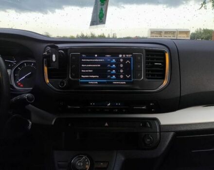 Пежо Traveller 2017 у Києві на Automoto.ua Чорний Пежо Traveller, об'ємом двигуна 2 л та пробігом 183 тис. км за 9800 $, фото 14 на Automoto.ua