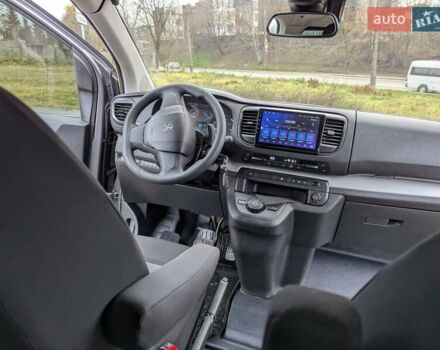 Серый Пежо Traveller, объемом двигателя 2 л и пробегом 190 тыс. км за 20999 $, фото 9 на Automoto.ua