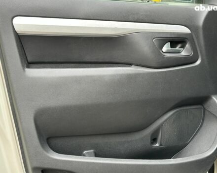 Пежо Traveller 2017 у Одесі на Automoto.ua Сірий Пежо Traveller, об'ємом двигуна 2 л та пробігом 175 тис. км за 24640 $, фото 10 на Automoto.ua