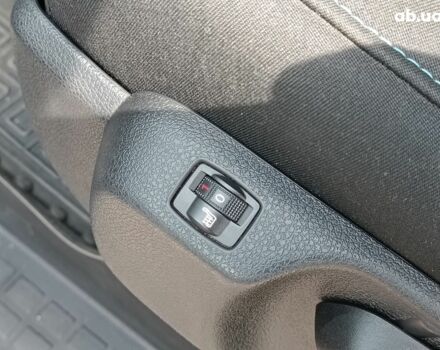 Сірий Пежо Traveller, об'ємом двигуна 2 л та пробігом 167 тис. км за 30990 $, фото 27 на Automoto.ua
