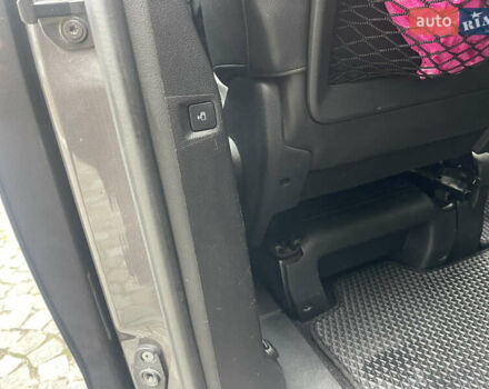 Сірий Пежо Traveller, об'ємом двигуна 2 л та пробігом 200 тис. км за 33000 $, фото 13 на Automoto.ua