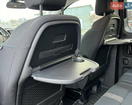 Серый Пежо Traveller, объемом двигателя 2 л и пробегом 75 тыс. км за 34500 $, фото 19 на Automoto.ua