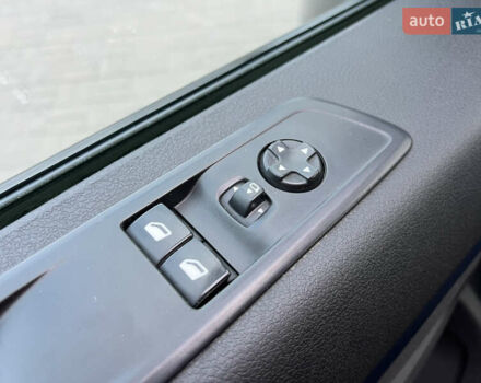 Серый Пежо Traveller, объемом двигателя 2 л и пробегом 75 тыс. км за 34500 $, фото 32 на Automoto.ua