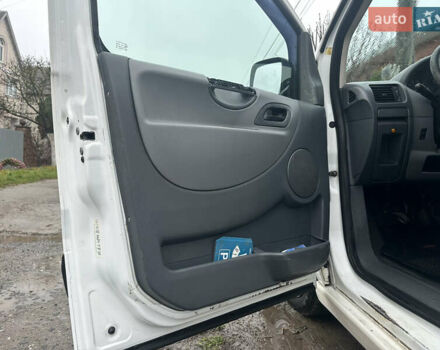 Белый Пежо Boxer, объемом двигателя 1.6 л и пробегом 300 тыс. км за 5400 $, фото 18 на Automoto.ua