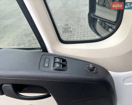 Белый Пежо Boxer, объемом двигателя 2.2 л и пробегом 479 тыс. км за 14800 $, фото 14 на Automoto.ua