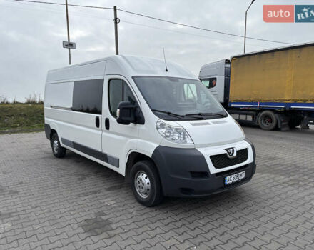 Белый Пежо Boxer, объемом двигателя 2.2 л и пробегом 479 тыс. км за 14800 $, фото 2 на Automoto.ua