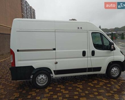 Белый Пежо Boxer, объемом двигателя 2.2 л и пробегом 176 тыс. км за 13600 $, фото 2 на Automoto.ua