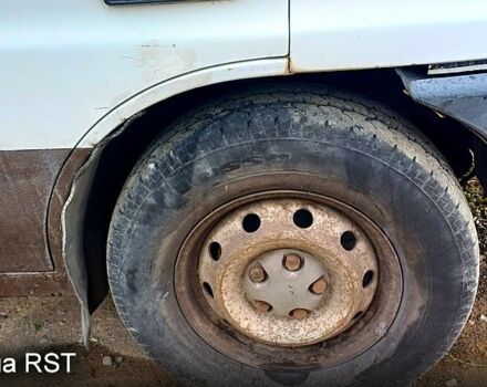 Белый Пежо Boxer, объемом двигателя 2.5 л и пробегом 300 тыс. км за 2100 $, фото 2 на Automoto.ua