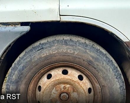 Белый Пежо Boxer, объемом двигателя 2.5 л и пробегом 300 тыс. км за 2100 $, фото 6 на Automoto.ua