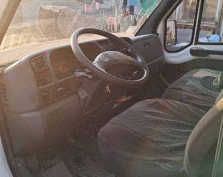 Білий Пежо Boxer, об'ємом двигуна 0 л та пробігом 300 тис. км за 1800 $, фото 1 на Automoto.ua