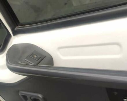 Білий Пежо Boxer, об'ємом двигуна 2.5 л та пробігом 400 тис. км за 2250 $, фото 19 на Automoto.ua