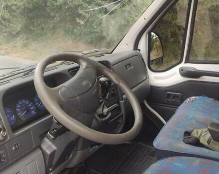 Білий Пежо Boxer, об'ємом двигуна 2.5 л та пробігом 400 тис. км за 2250 $, фото 17 на Automoto.ua