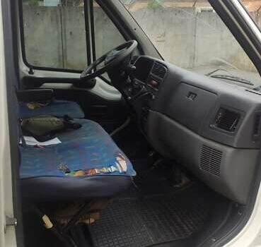 Білий Пежо Boxer, об'ємом двигуна 2.5 л та пробігом 400 тис. км за 2250 $, фото 24 на Automoto.ua