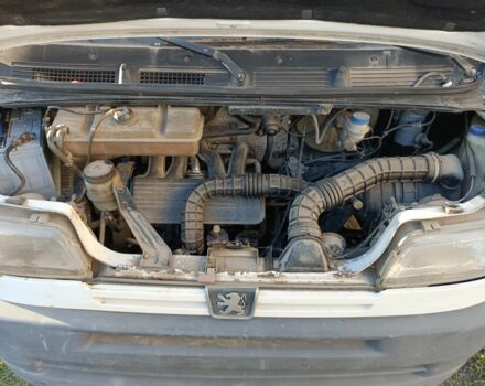 Белый Пежо Boxer, объемом двигателя 1.9 л и пробегом 300 тыс. км за 1500 $, фото 8 на Automoto.ua