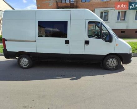 Белый Пежо Boxer, объемом двигателя 2.8 л и пробегом 400 тыс. км за 4300 $, фото 1 на Automoto.ua