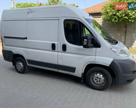 Белый Пежо Boxer, объемом двигателя 2.2 л и пробегом 370 тыс. км за 9900 $, фото 3 на Automoto.ua