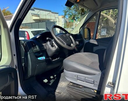 Белый Пежо Boxer, объемом двигателя 2.2 л и пробегом 341 тыс. км за 12300 $, фото 1 на Automoto.ua