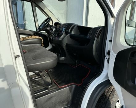 Білий Пежо Boxer, об'ємом двигуна 2 л та пробігом 600 тис. км за 11500 $, фото 6 на Automoto.ua