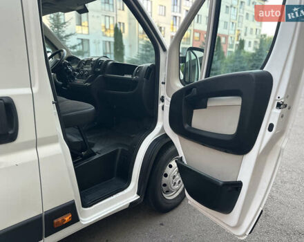 Белый Пежо Boxer, объемом двигателя 2 л и пробегом 261 тыс. км за 13200 $, фото 31 на Automoto.ua