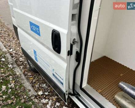 Белый Пежо Boxer, объемом двигателя 2 л и пробегом 312 тыс. км за 15000 $, фото 11 на Automoto.ua