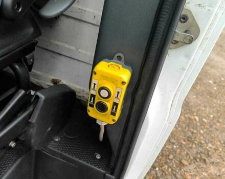 Белый Пежо Boxer, объемом двигателя 2.8 л и пробегом 50 тыс. км за 12000 $, фото 6 на Automoto.ua