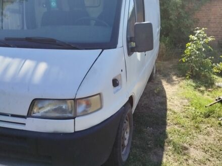 Білий Пежо Boxer, об'ємом двигуна 2.5 л та пробігом 300 тис. км за 2668 $, фото 1 на Automoto.ua