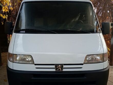 Белый Пежо Boxer, объемом двигателя 1.9 л и пробегом 280 тыс. км за 4400 $, фото 1 на Automoto.ua