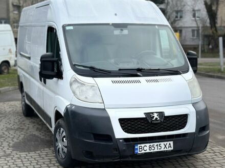 Белый Пежо Boxer, объемом двигателя 2.2 л и пробегом 400 тыс. км за 7000 $, фото 1 на Automoto.ua