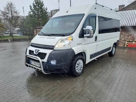 Белый Пежо Boxer, объемом двигателя 2.2 л и пробегом 195 тыс. км за 10000 $, фото 1 на Automoto.ua