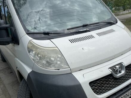 Белый Пежо Boxer, объемом двигателя 2.2 л и пробегом 420 тыс. км за 8850 $, фото 1 на Automoto.ua