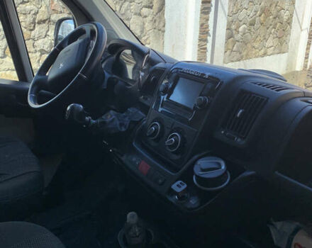 Чорний Пежо Boxer, об'ємом двигуна 2 л та пробігом 130 тис. км за 13500 $, фото 16 на Automoto.ua