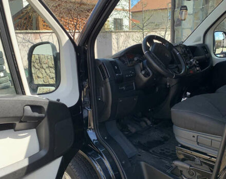 Чорний Пежо Boxer, об'ємом двигуна 2 л та пробігом 130 тис. км за 13500 $, фото 13 на Automoto.ua