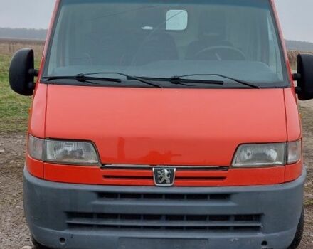 Красный Пежо Boxer, объемом двигателя 2.5 л и пробегом 290 тыс. км за 1200 $, фото 1 на Automoto.ua
