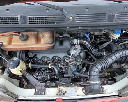 Красный Пежо Boxer, объемом двигателя 2.5 л и пробегом 290 тыс. км за 1200 $, фото 6 на Automoto.ua