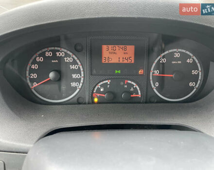 Красный Пежо Boxer, объемом двигателя 2.2 л и пробегом 310 тыс. км за 6700 $, фото 8 на Automoto.ua