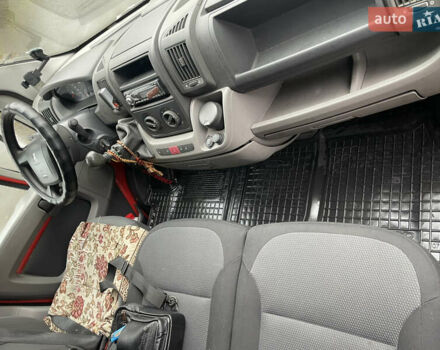 Красный Пежо Boxer, объемом двигателя 2.2 л и пробегом 310 тыс. км за 6700 $, фото 9 на Automoto.ua
