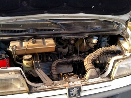 Пежо Boxer, об'ємом двигуна 1.9 л та пробігом 300 тис. км за 1800 $, фото 1 на Automoto.ua