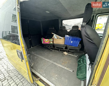 Желтый Пежо Boxer, объемом двигателя 2.5 л и пробегом 420 тыс. км за 2500 $, фото 6 на Automoto.ua