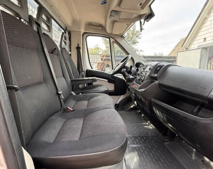 Серый Пежо Boxer, объемом двигателя 2.2 л и пробегом 90 тыс. км за 15000 $, фото 21 на Automoto.ua