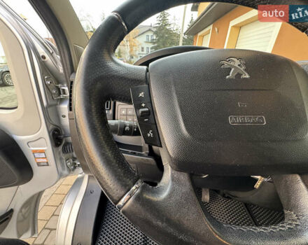 Сірий Пежо Boxer, об'ємом двигуна 2 л та пробігом 240 тис. км за 21900 $, фото 22 на Automoto.ua