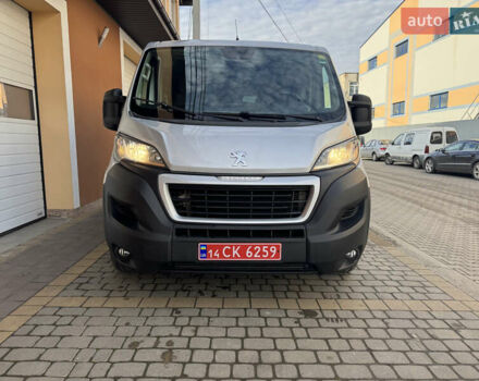 Сірий Пежо Boxer, об'ємом двигуна 2 л та пробігом 240 тис. км за 21900 $, фото 4 на Automoto.ua
