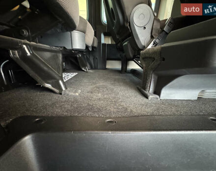 Сірий Пежо Boxer, об'ємом двигуна 2 л та пробігом 240 тис. км за 21900 $, фото 44 на Automoto.ua