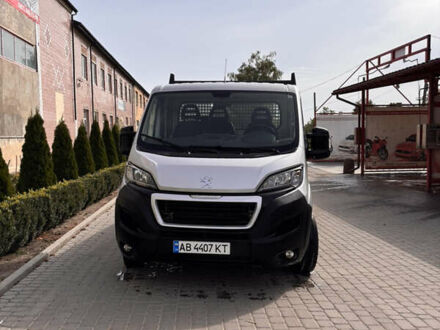 Серый Пежо Boxer, объемом двигателя 2.2 л и пробегом 90 тыс. км за 15000 $, фото 1 на Automoto.ua