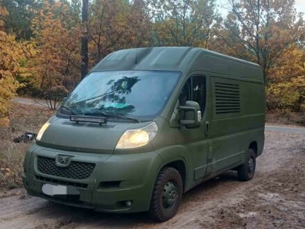 Пежо Boxer 2012 в Киеве на Automoto.ua Зеленый Пежо Boxer, объемом двигателя 2.2 л и пробегом 350 тыс. км за 5135 $, фото 1 на Automoto.ua
