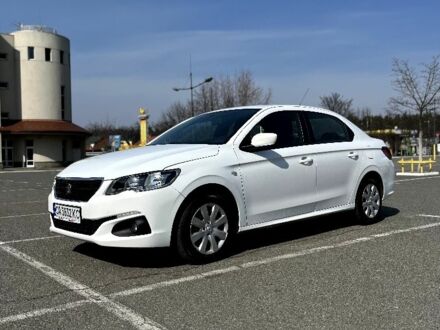 Пежо Другая 2017 в Броварах на Automoto.ua Белый Пежо Другая, объемом двигателя 1.2 л и пробегом 150 тыс. км за 6000 $, фото 1 на Automoto.ua